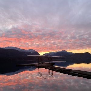 Meet your Posher, Malika